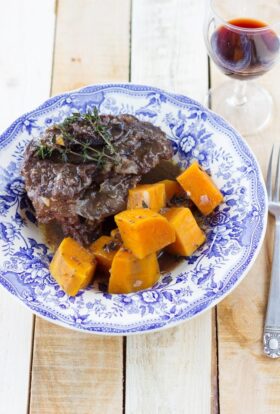 Joues de bœuf braisées aux coings et patates douces