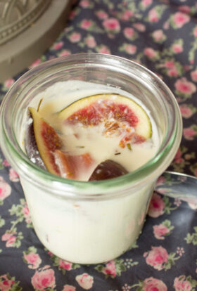 Verrine de panna cotta au chèvre frais