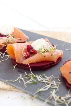 Beetroot toast with smoked salmon and horseradish mousse