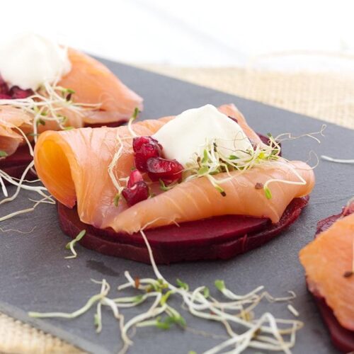 Beetroot toast with smoked salmon and horseradish mousse