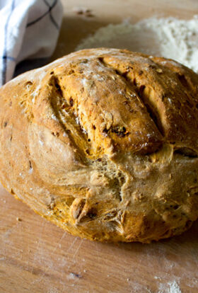 Dried tomatoes bread recipe