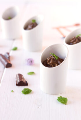 Avocado chocolate mousse verrine {vegan}