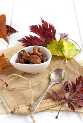 Châtaignes caramélisées en accompagnement d'un plat de viande