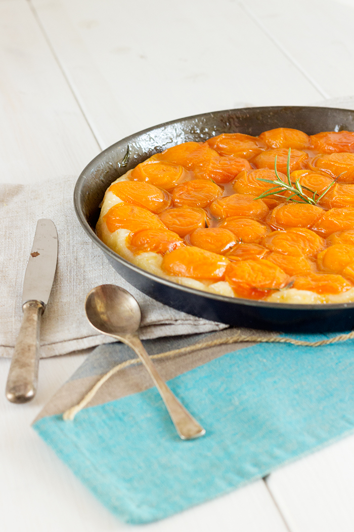 Apricot tart tatin recipe with rosemary